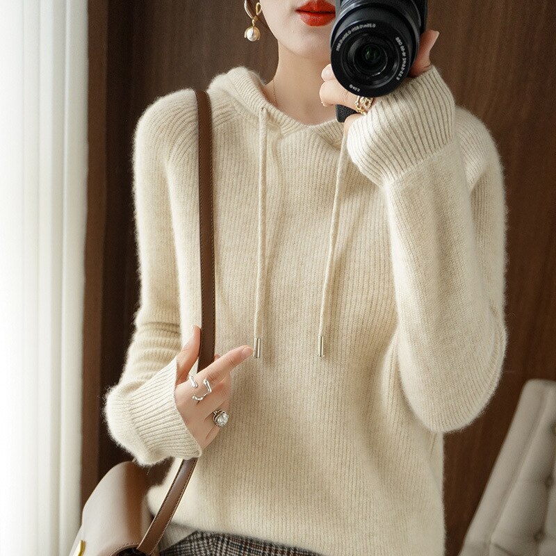 Stylish Women's Hoodie Comfortable Knit
