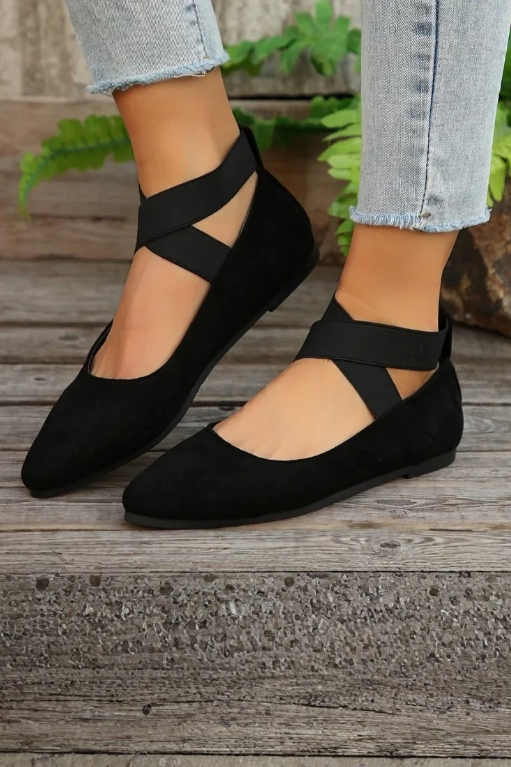 Women’s Pointed Toe Mary Jane Flats for Everyday Comfort