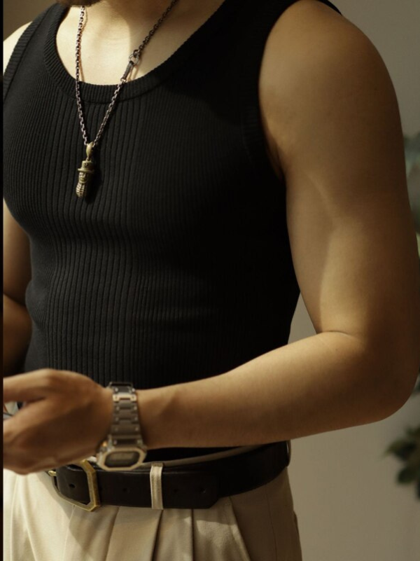 Men’s Classic Knitted Tank Top with Ribbed Crew Neck Design