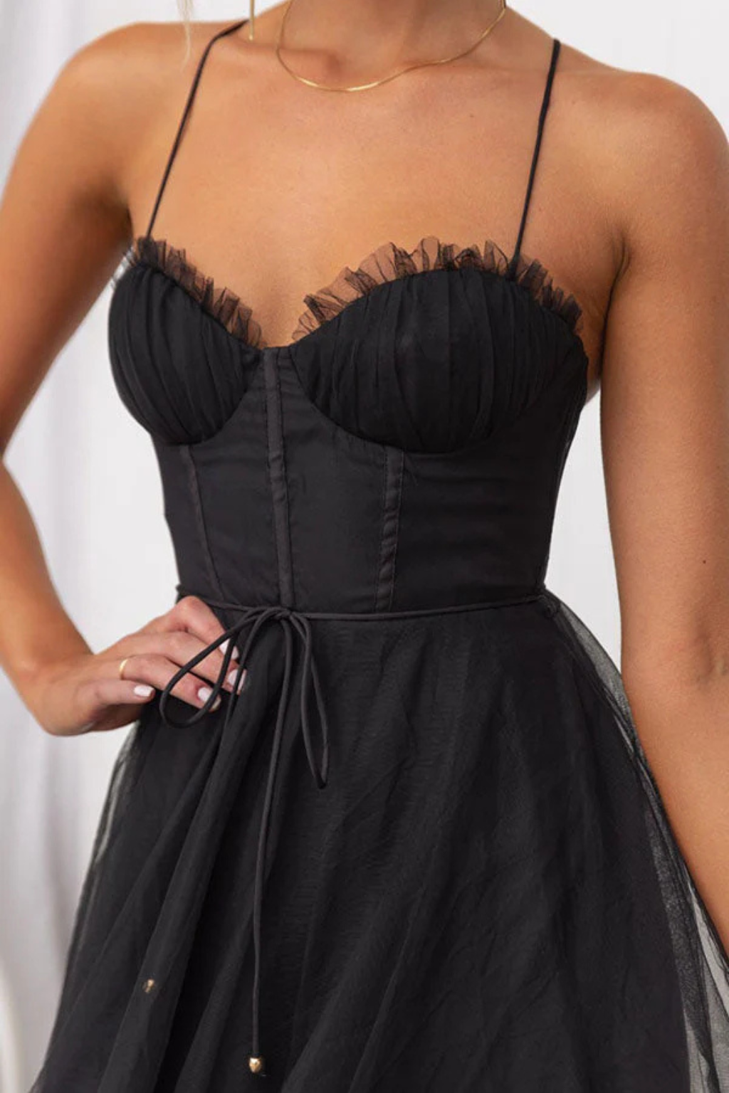 Women’s Sweetheart Neck Tulle Midi Dress