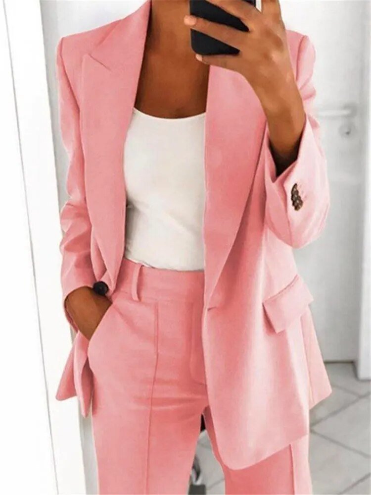 Women's Tailored Blazer & Straight-Leg Pants Set