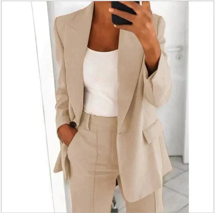 Women's Tailored Blazer & Straight-Leg Pants Set