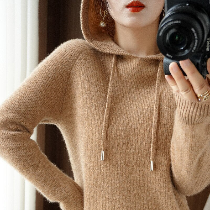 Stylish Women's Hoodie Comfortable Knit