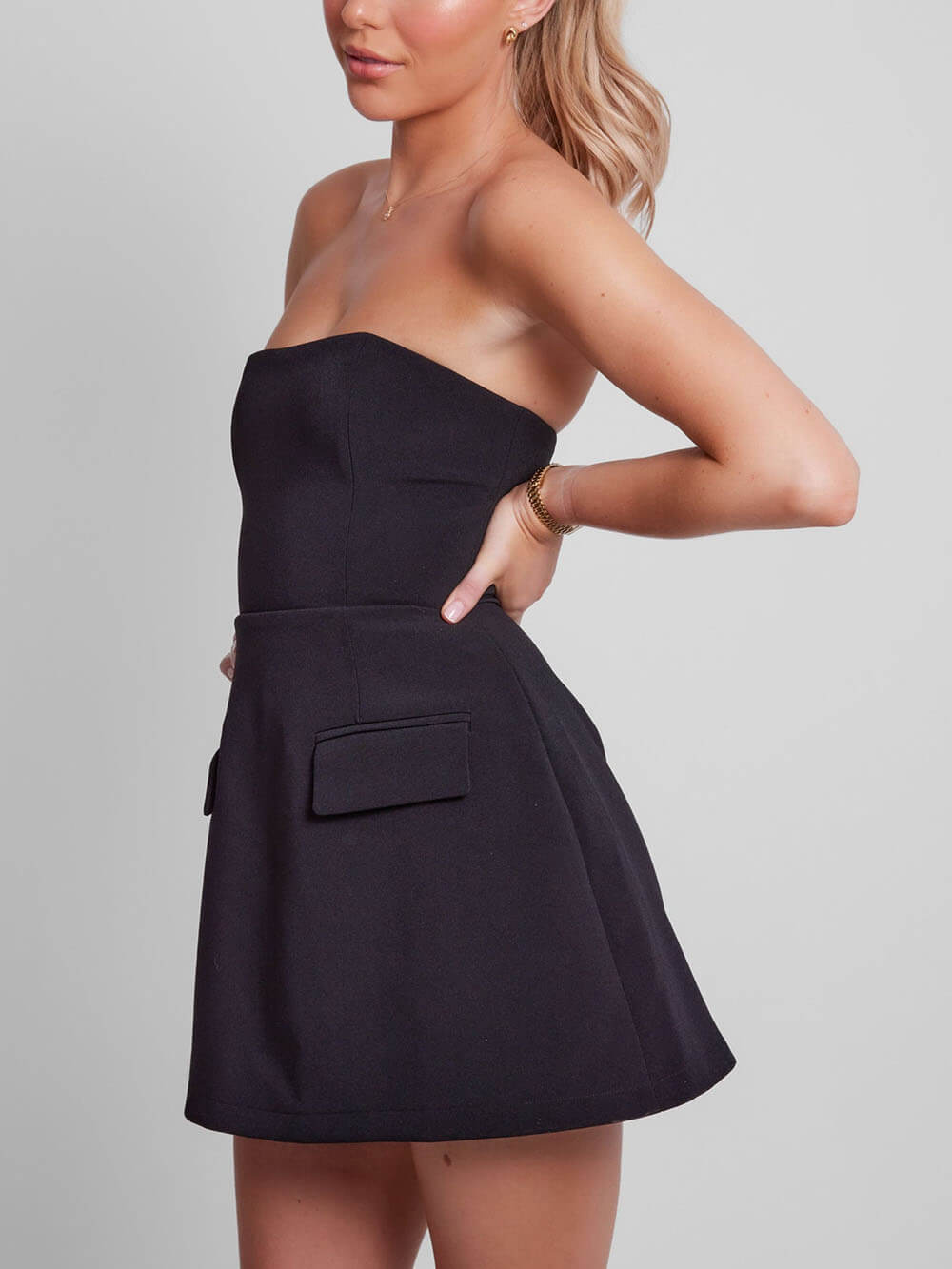 Women’s Strapless A-Line Mini Dress with Structured Silhouette
