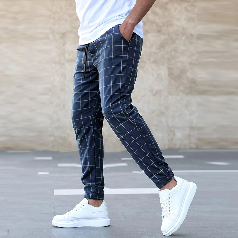 Stylish men's trousers for daily comfort