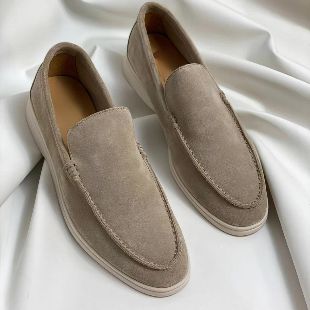 #Color_Khaki