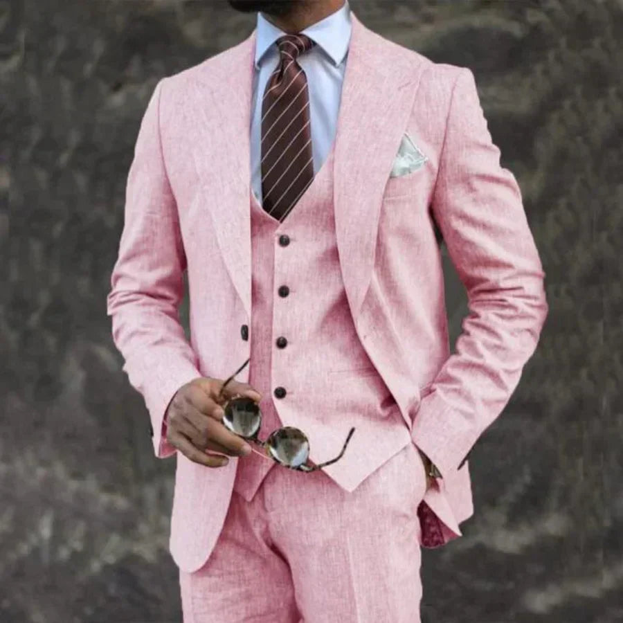 Stylish Three-Piece Men's Suit with Light Turned-Down Collar