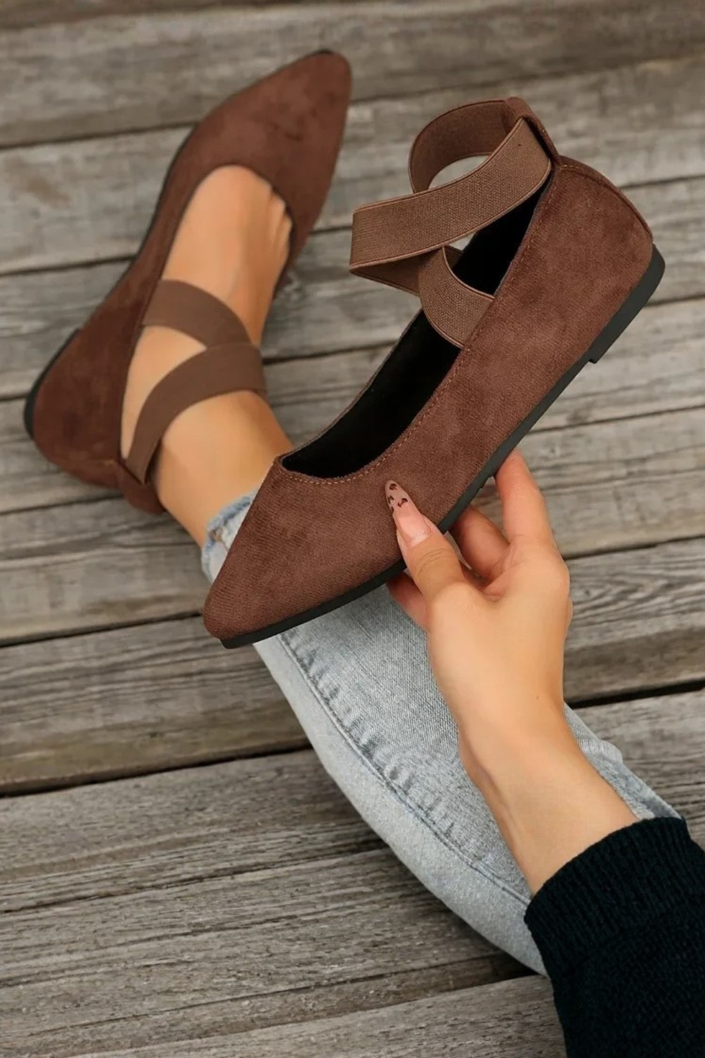 Women’s Pointed Toe Mary Jane Flats for Everyday Comfort