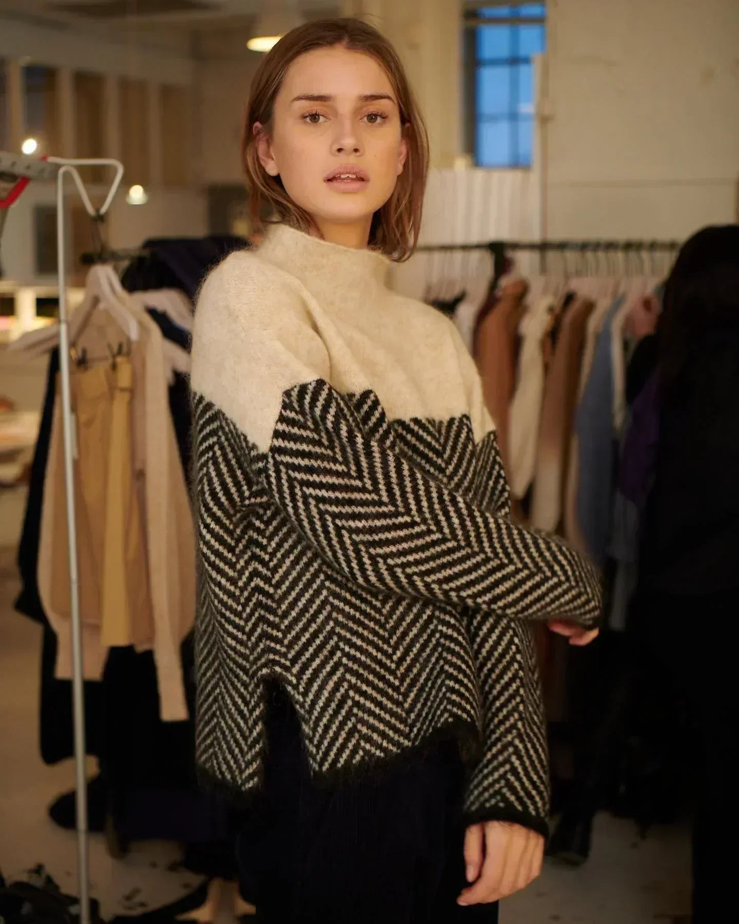 Women's Turtleneck Geometric Pattern Sweater