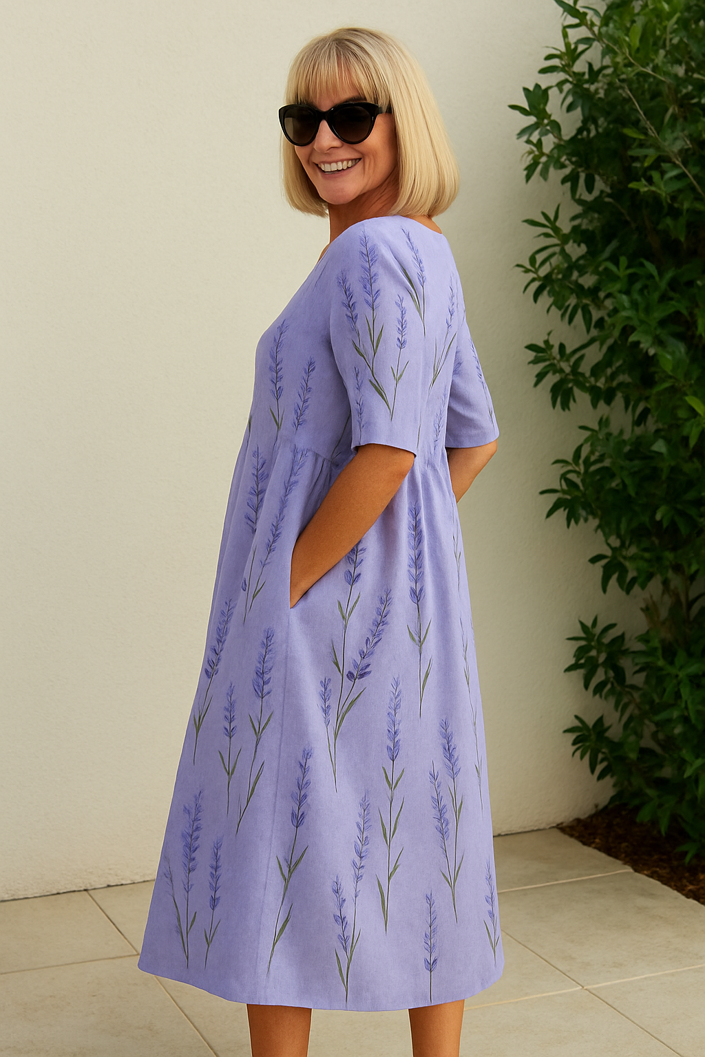 Women's Relaxed Midi Dress with ¾ Sleeves