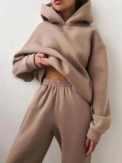 Women's Loungewear Set – Hoodie and Jogging Pants for Winter