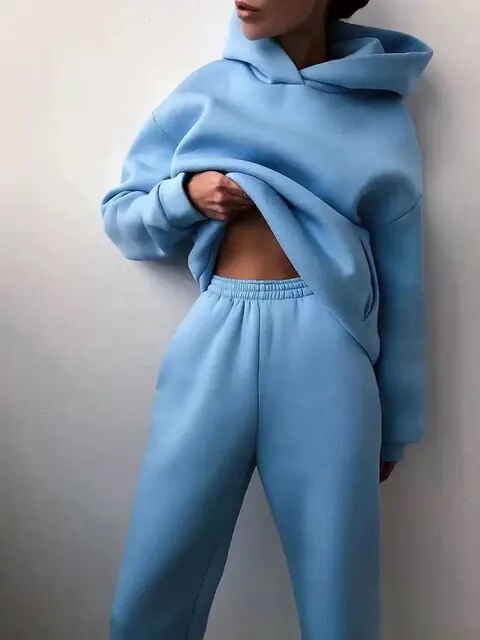 Women's Loungewear Set – Hoodie and Jogging Pants for Winter