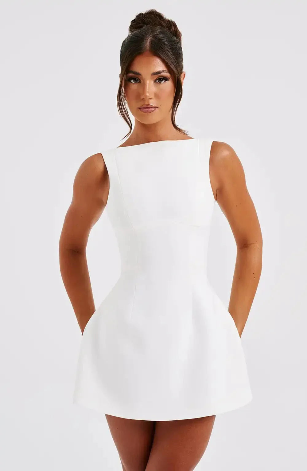 #Color_White