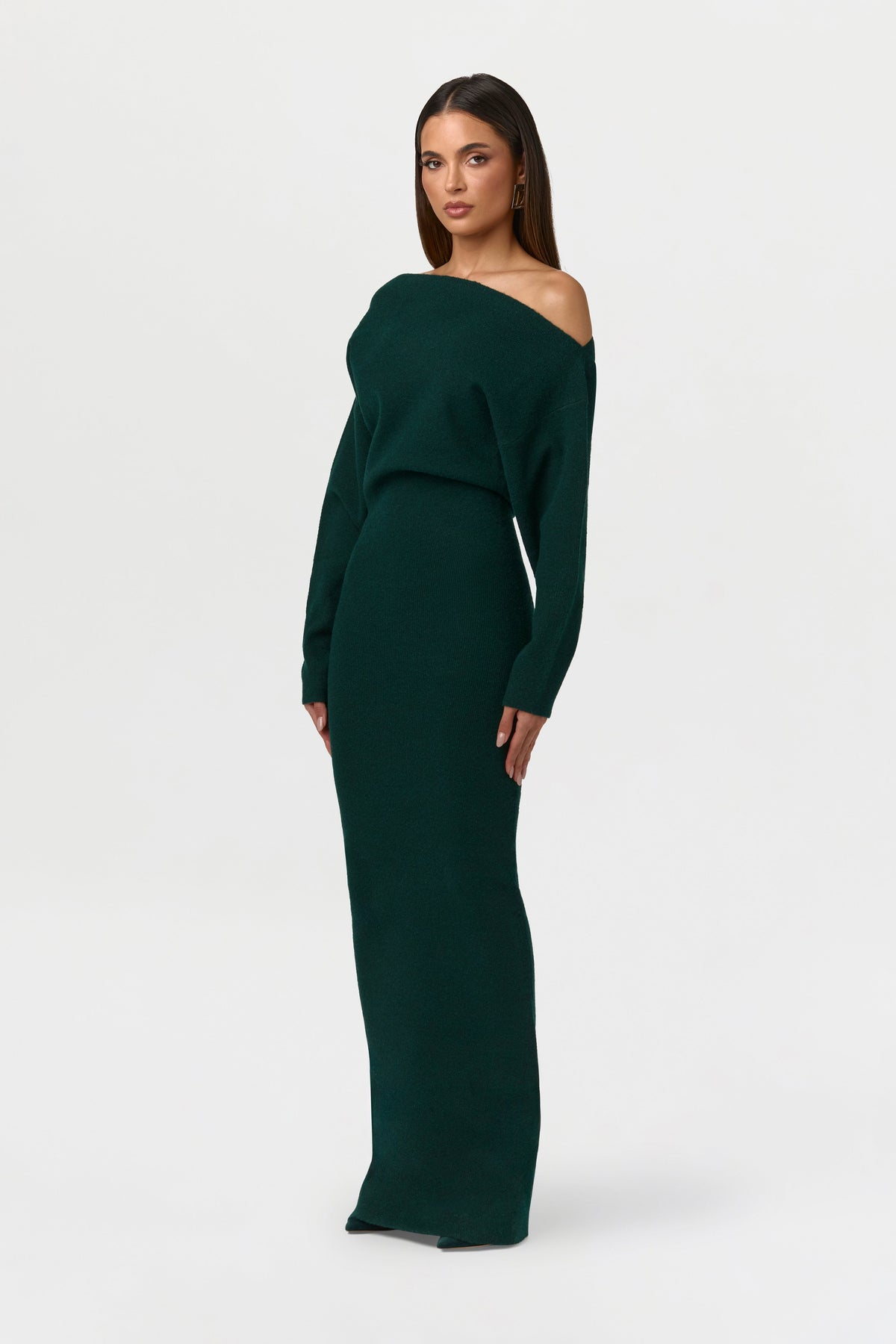 Women’s Off-Shoulder Long Sleeve Maxi Dress with Fitted Waist