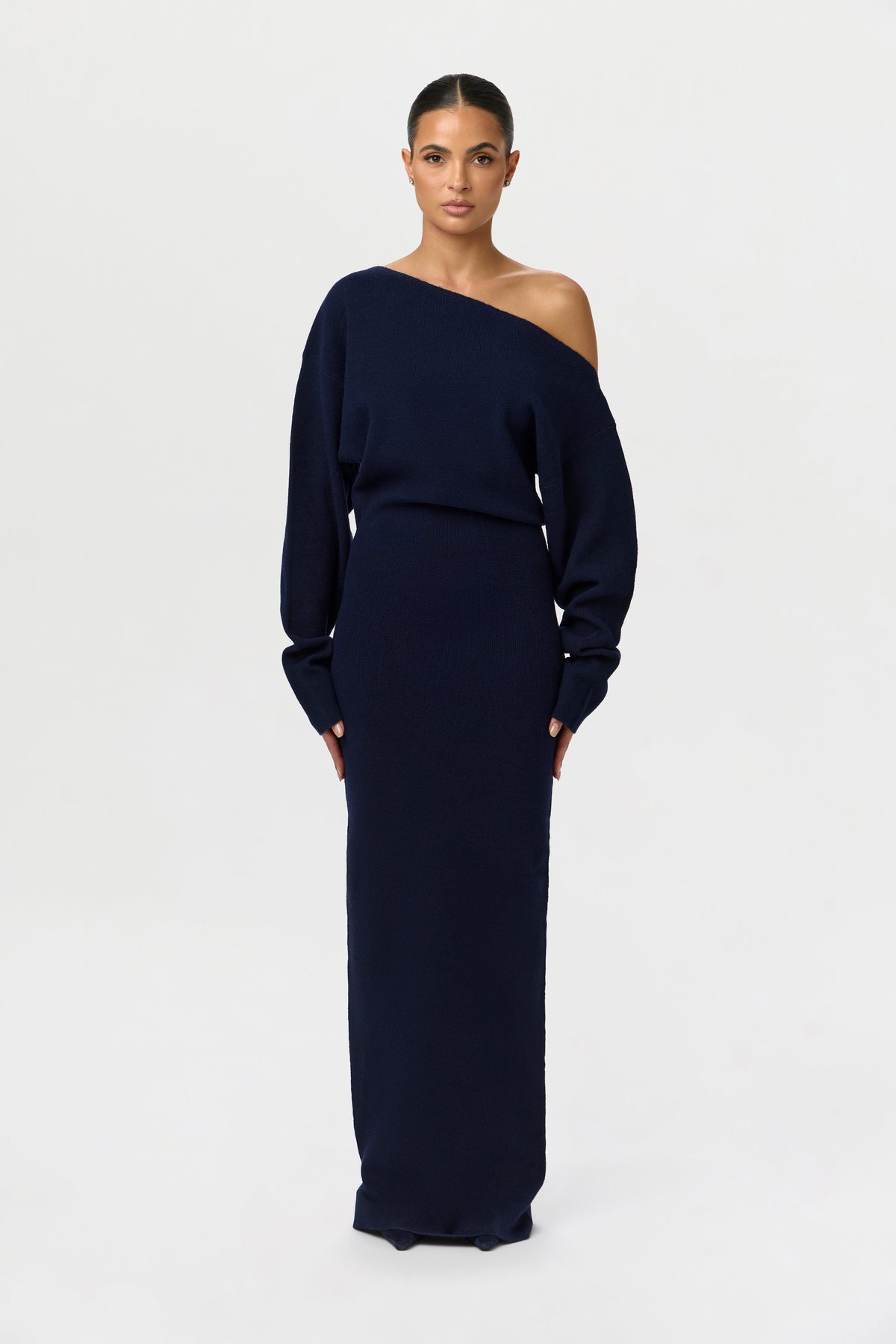 Women’s Off-Shoulder Long Sleeve Maxi Dress with Fitted Waist