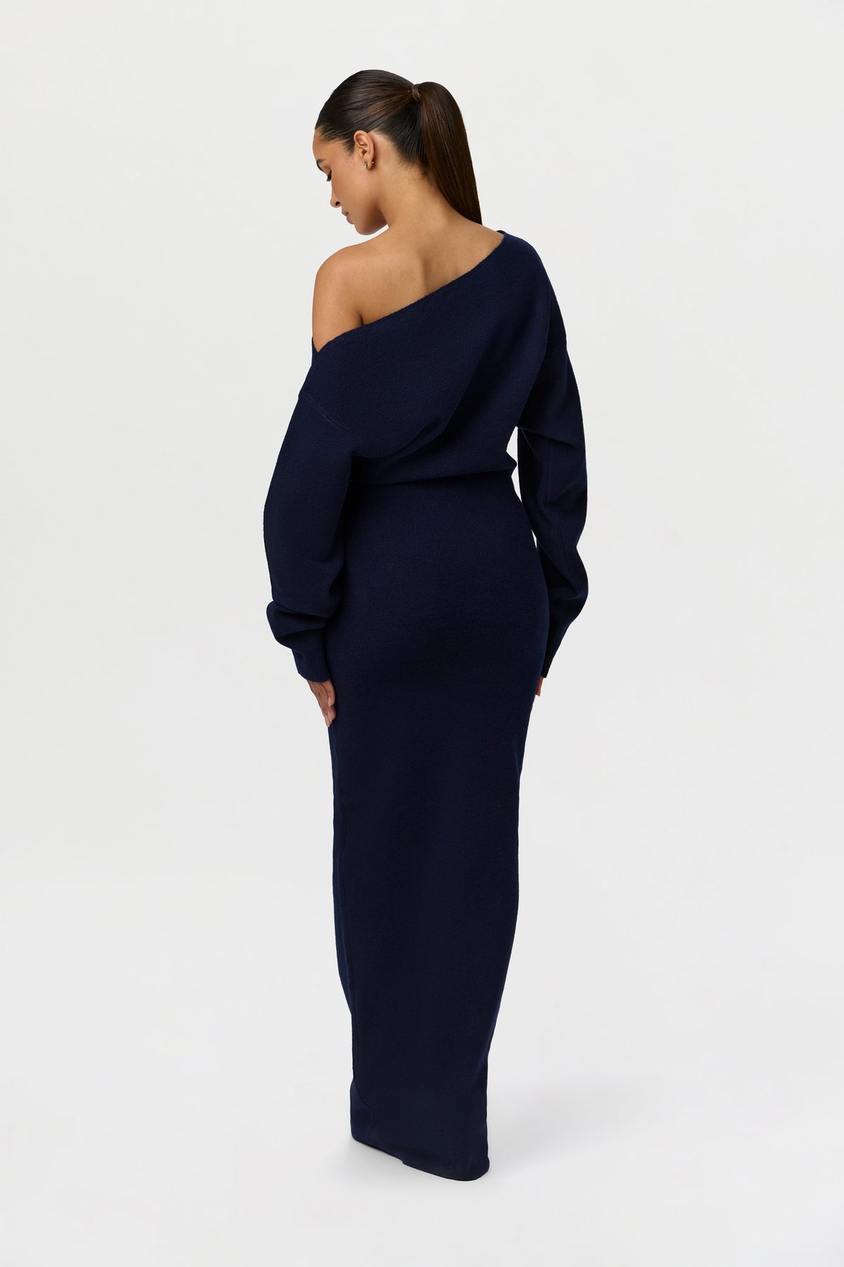 Women’s Off-Shoulder Long Sleeve Maxi Dress with Fitted Waist