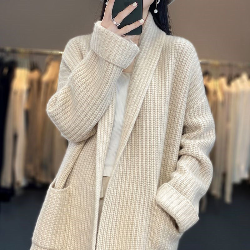 Stylish women's cardigan with long sleeves | Casual and comfortable