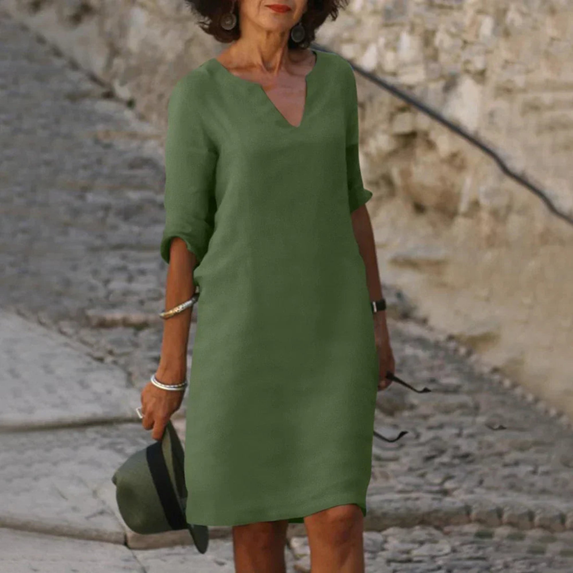 Women’s Relaxed V Neck Shift Dress with Three Quarter Sleeves