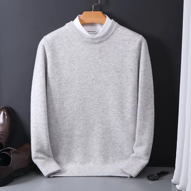 Luxurious men's pullover of high quality