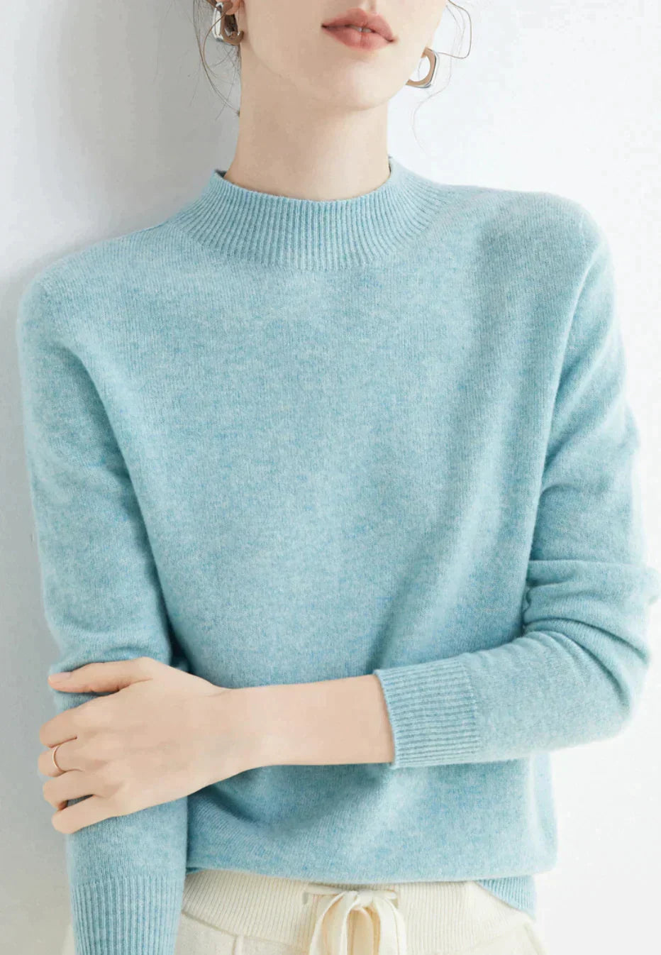 Women’s Classic Crew Neck Knit Sweater