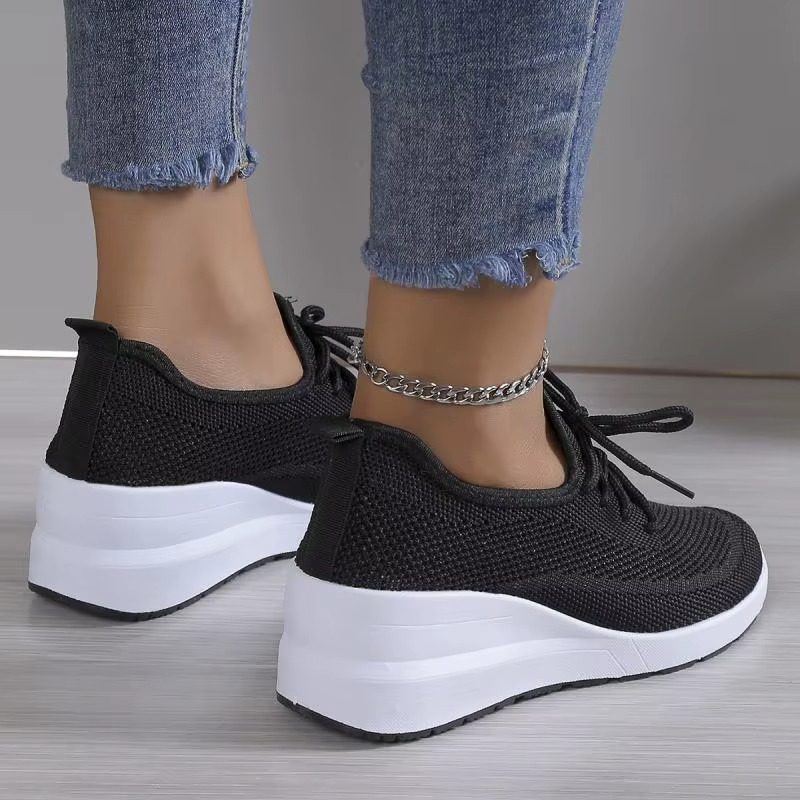 Comfortable Women's Sneakers with Memory Foam - Lightweight Support