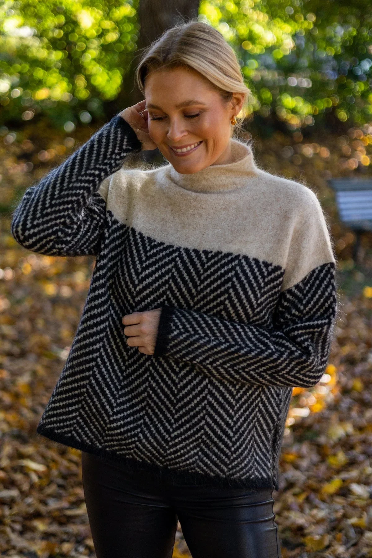 Luxury Soft Cashmere Turtleneck Sweater