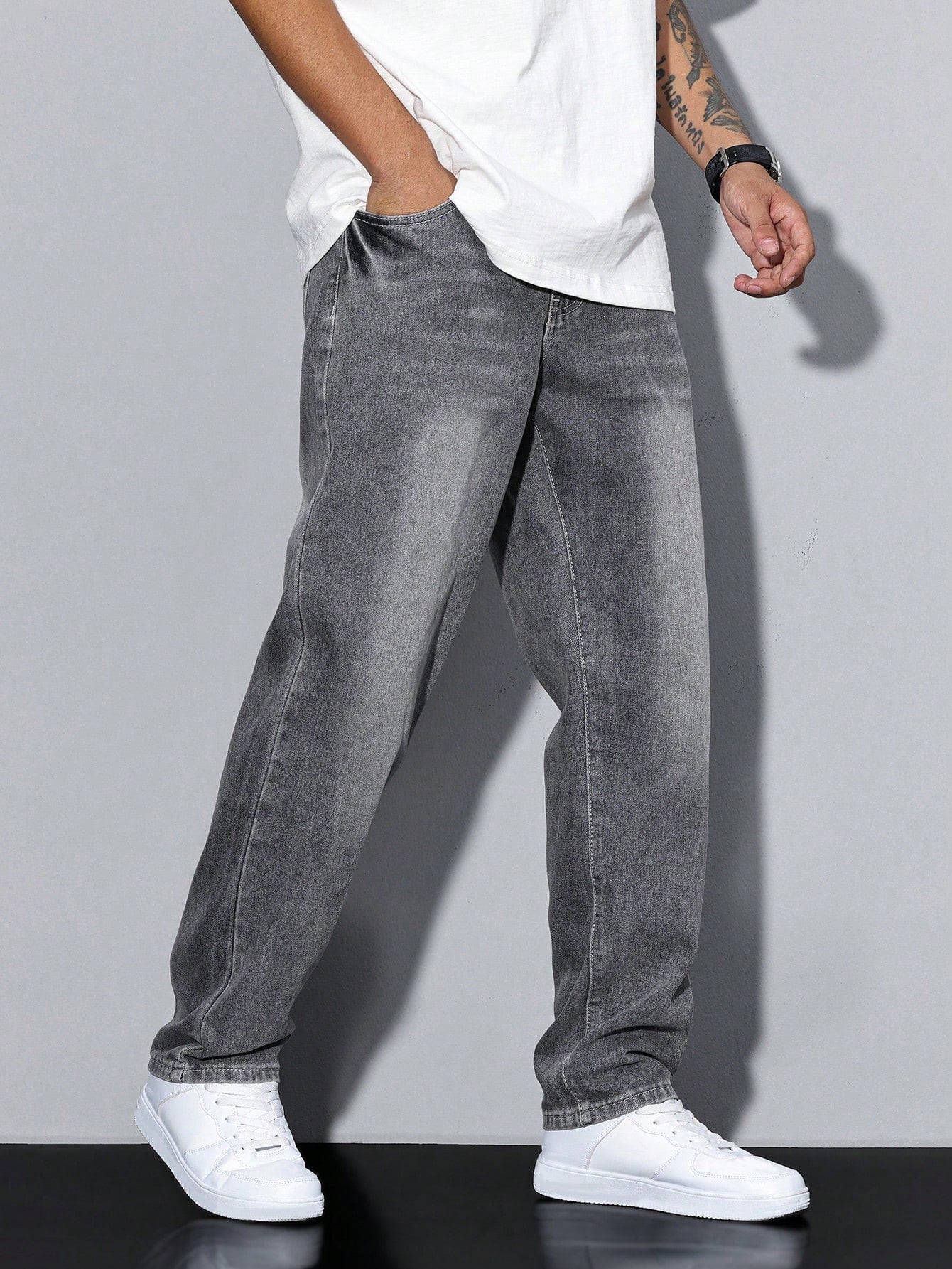 Men's Casual Jeans Solid Color Straight Fit