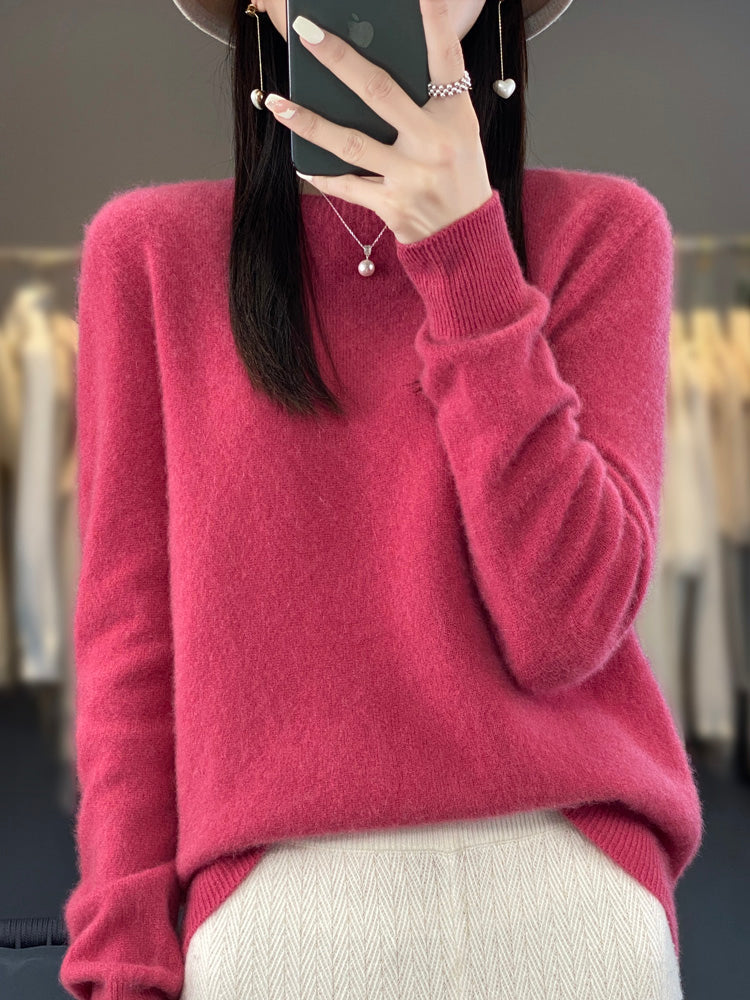 Women’s Relaxed Fit Crew Neck Knit Sweater