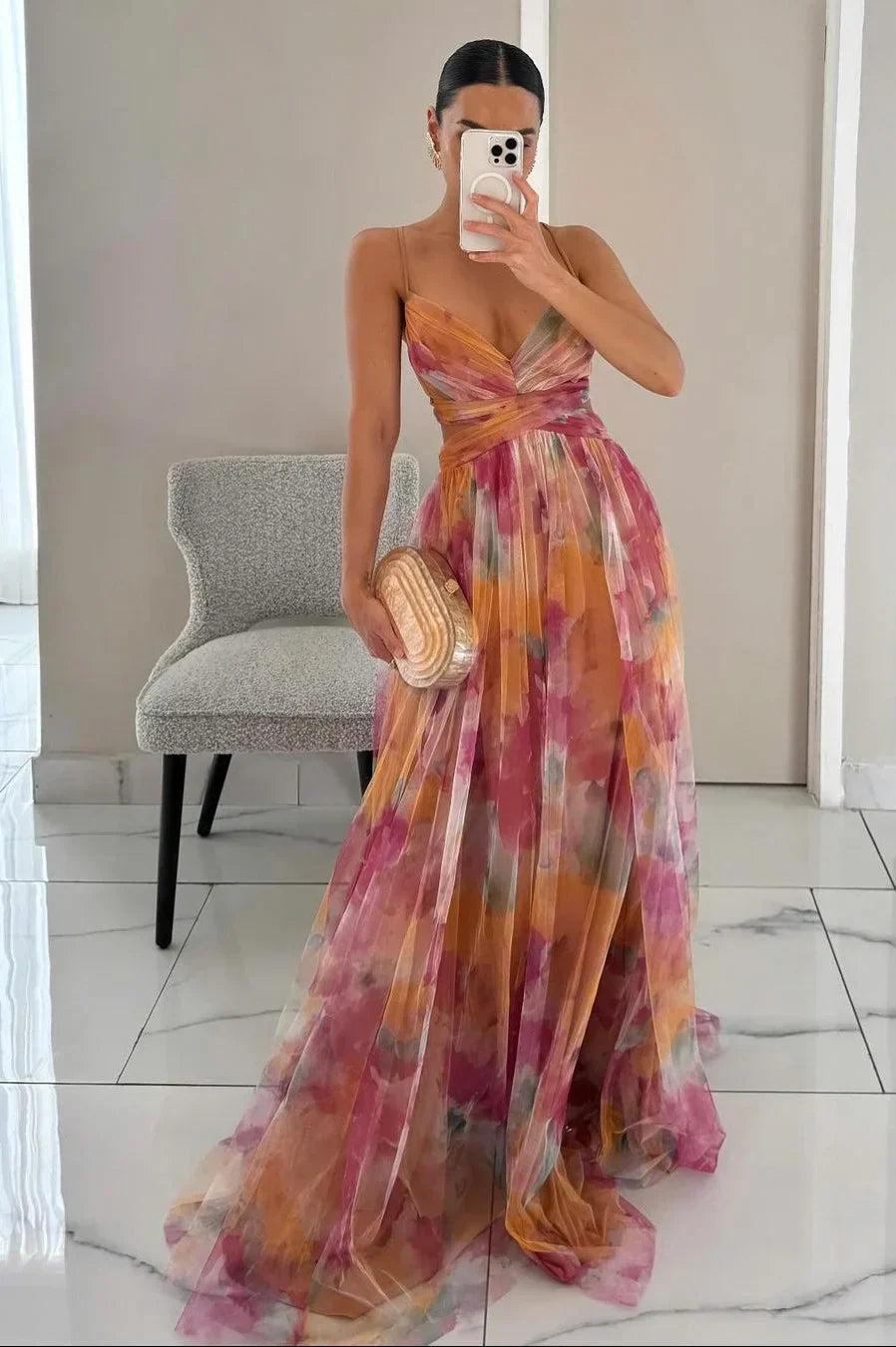 Women's Elegant Sleeveless Maxi Dress with Textured Layered Detailing