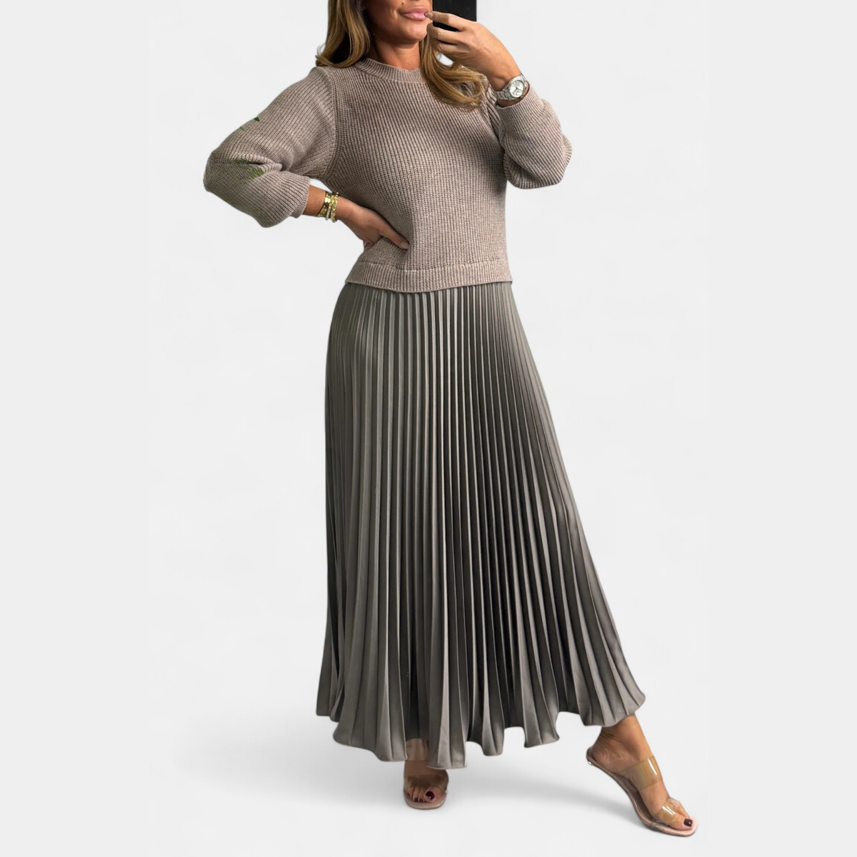 Women’s Long-Sleeve Pleated Knit Maxi Dress