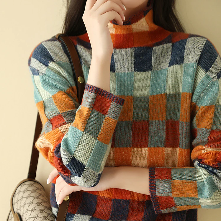 Women’s Multicolor Plaid Cozy Knit Sweater
