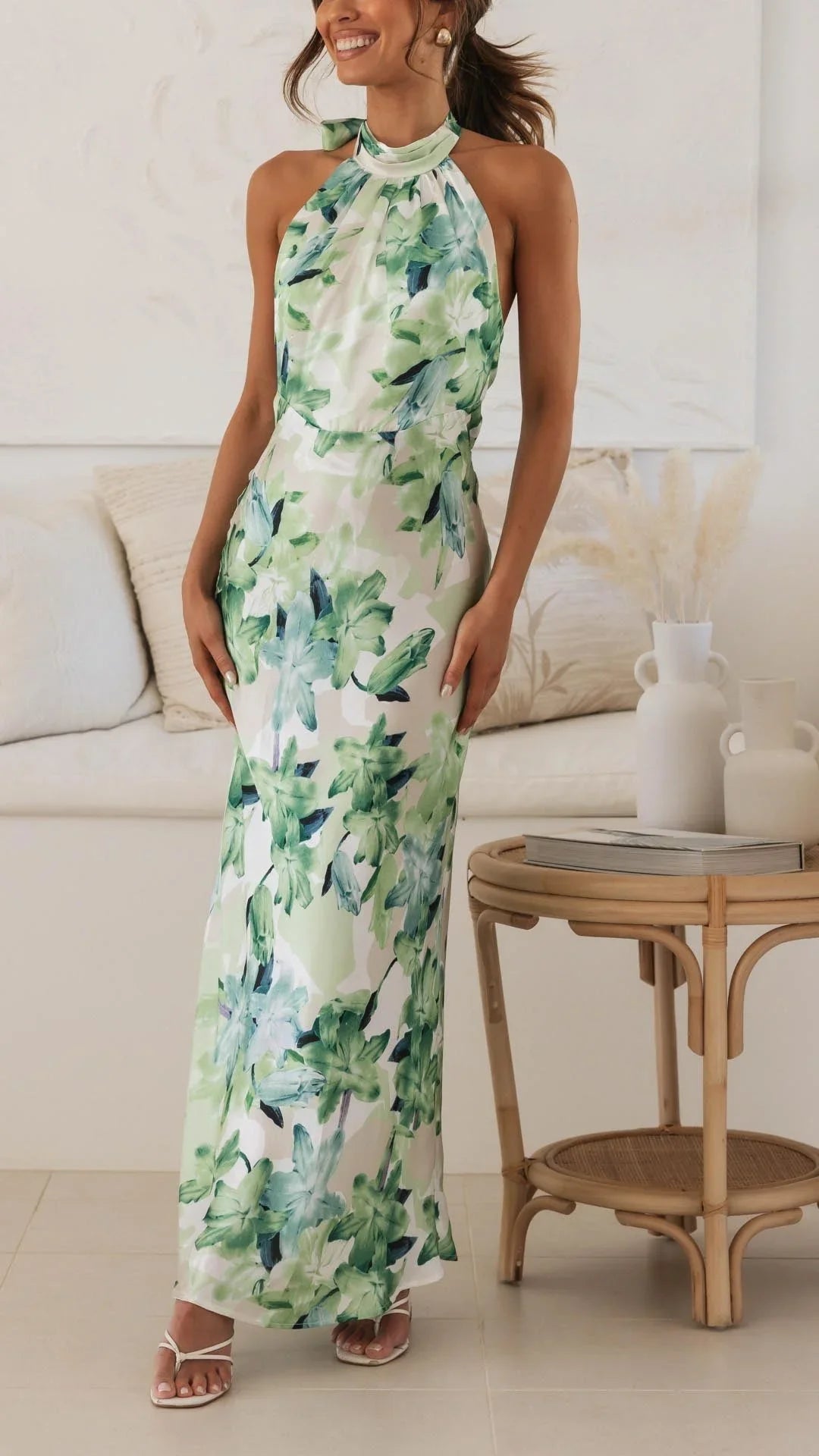 Keylin - Women’s floral patterned halter maxi dress