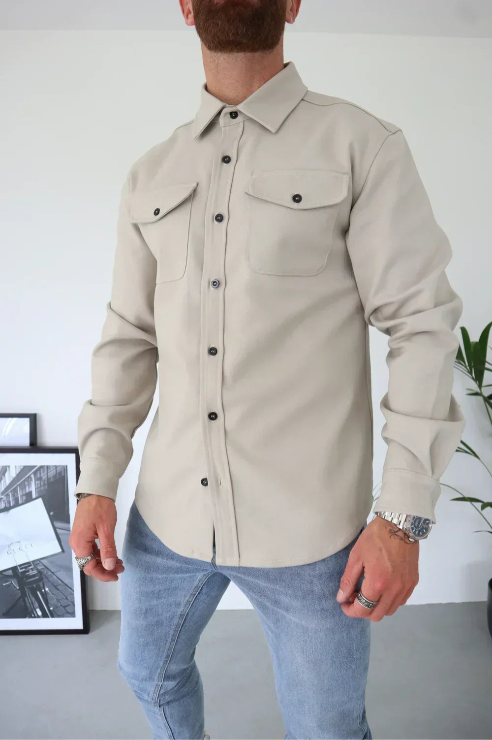 Men’s Button-Up Overshirt with Utility-Inspired Design