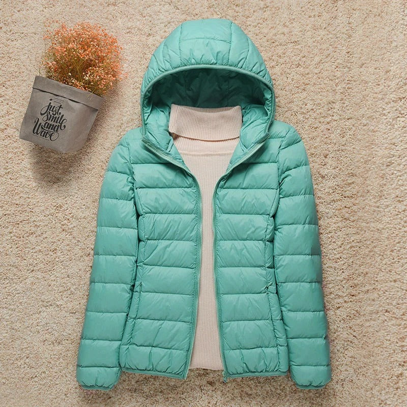 Women's Lightweight Hooded Quilted Puffer Jacket
