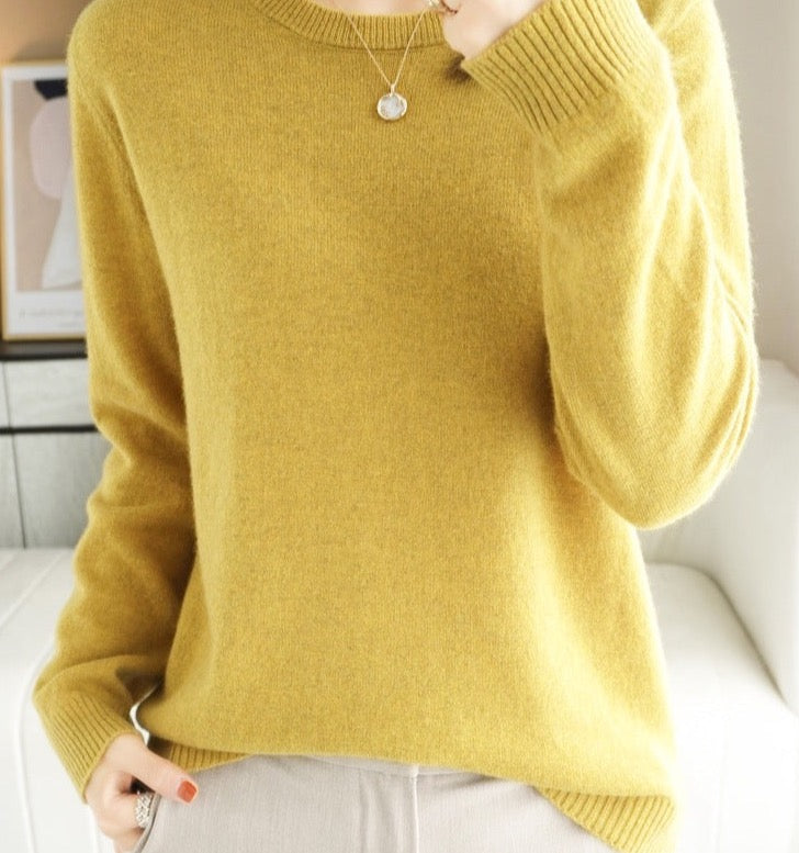 Women's Classic Round Neck Sweater