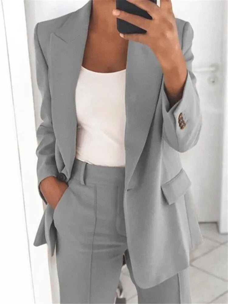Women's Tailored Blazer & Straight-Leg Pants Set