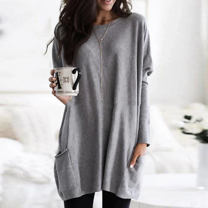 Stylish Women's Oversized Tunic with Practical Pockets