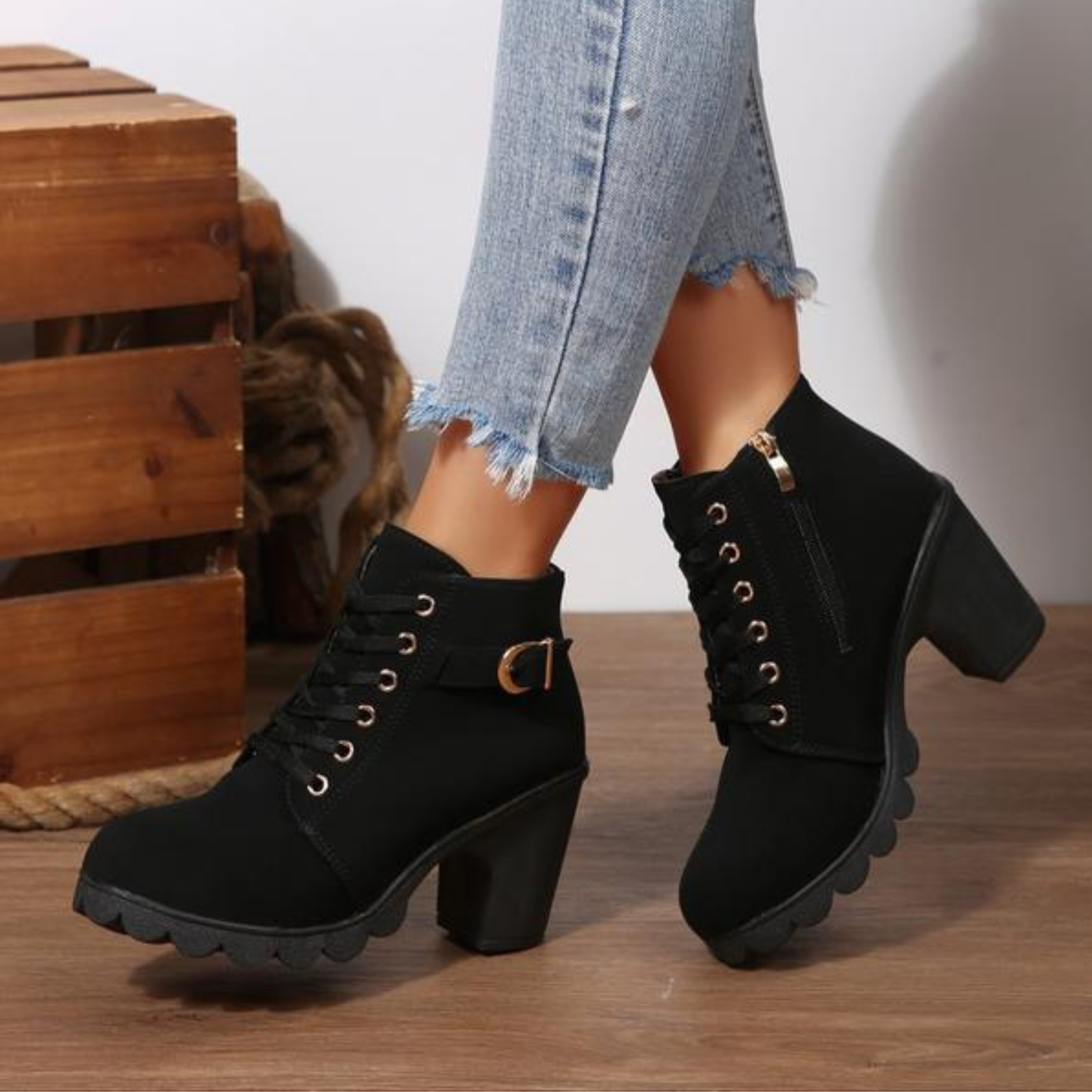 Women's Lace-Up Metal Buckle Chunky Ankle Boots