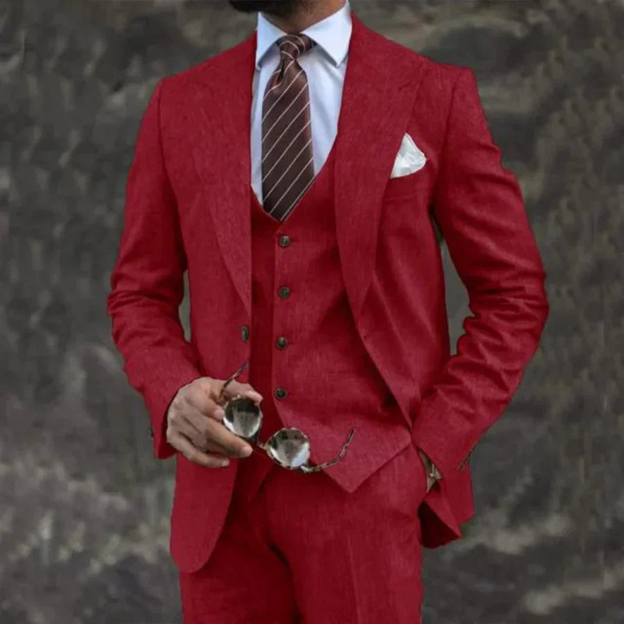 Stylish Three-Piece Men's Suit with Light Turned-Down Collar