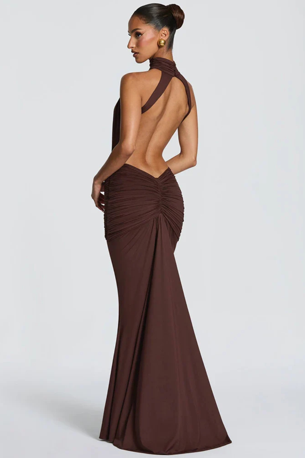 Women’s Backless Halter Maxi Dress for Evening Glamour
