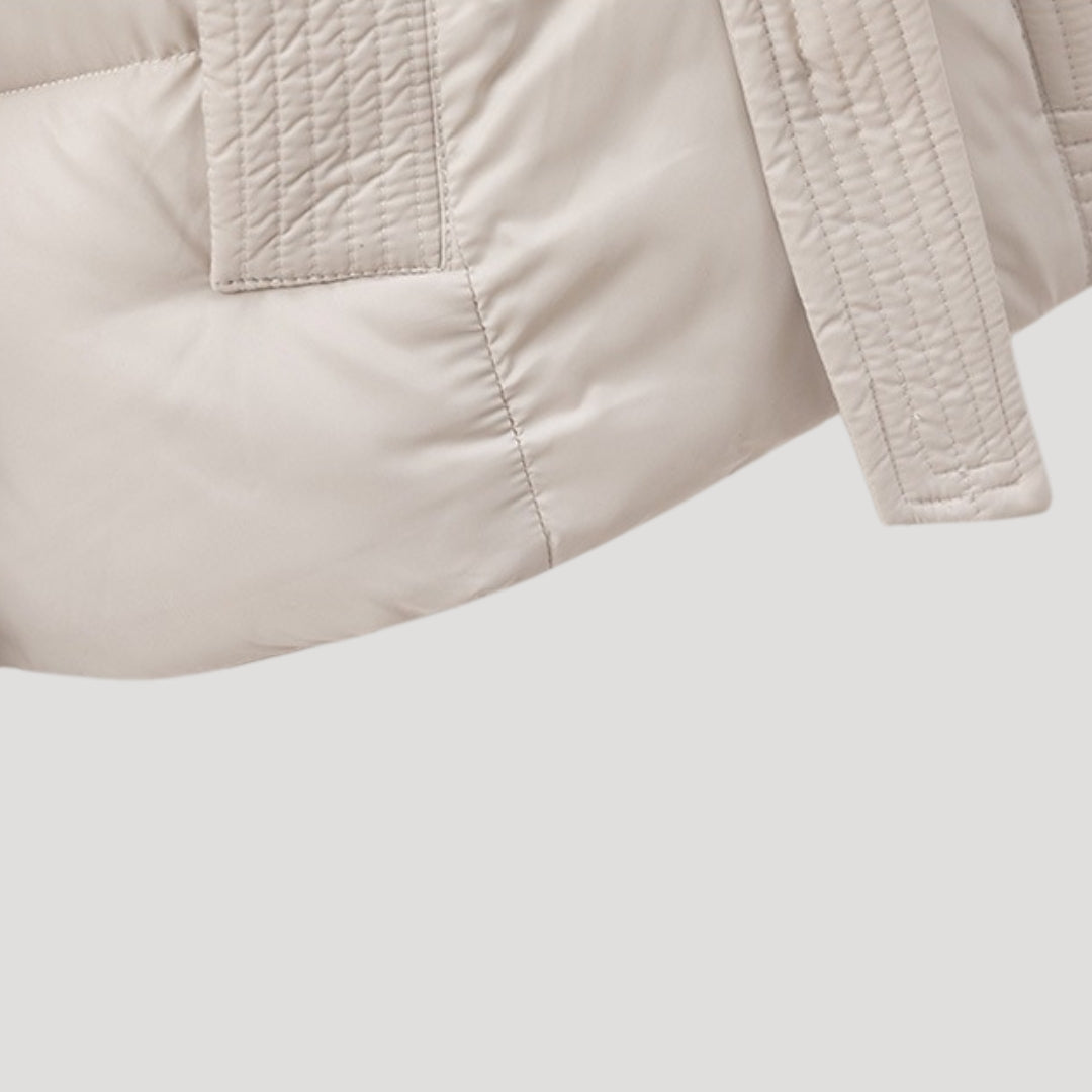 Stylish women's puffer jacket with hood and adjustable belt