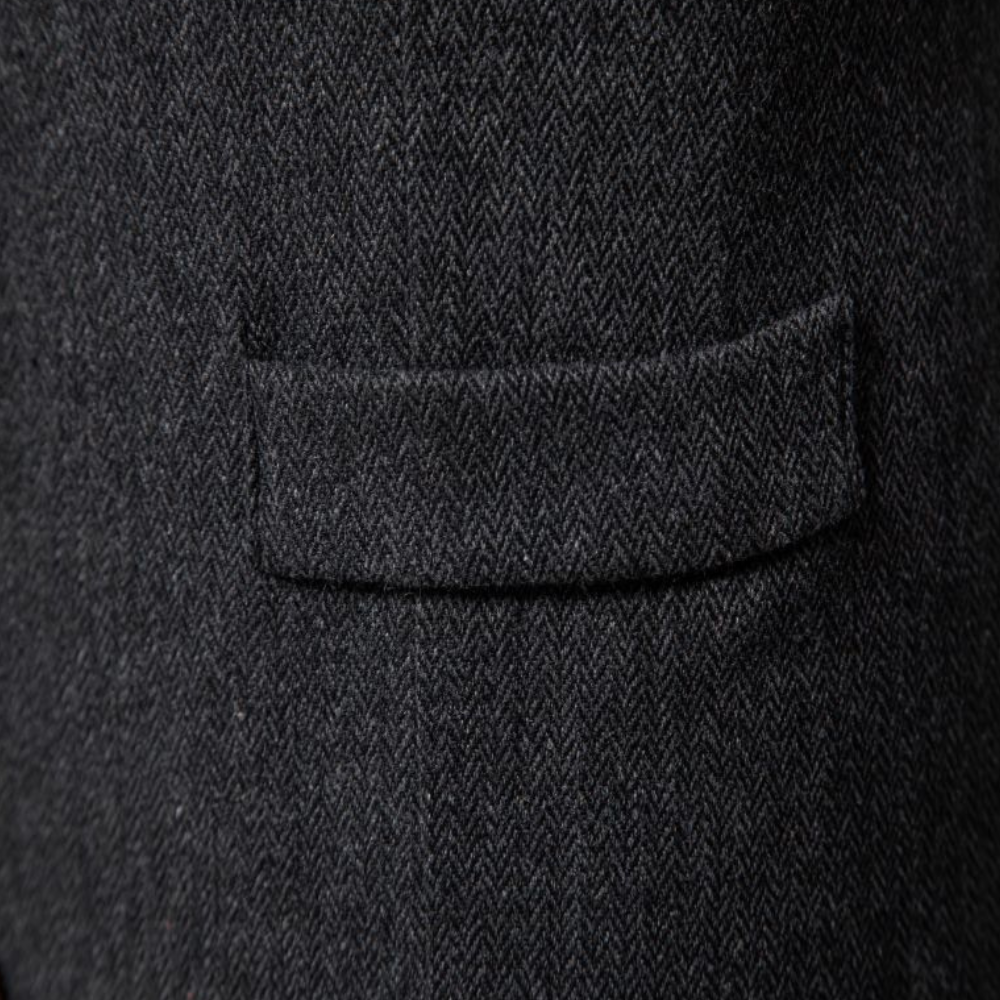 Stylish men's summer vest with elegant fit