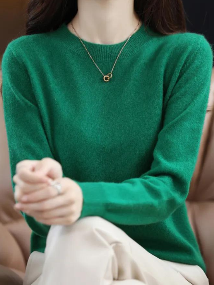 Women's Classic Round Neck Sweater