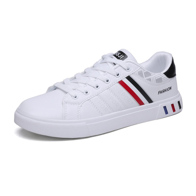 Stylish men's sneakers with soft insole