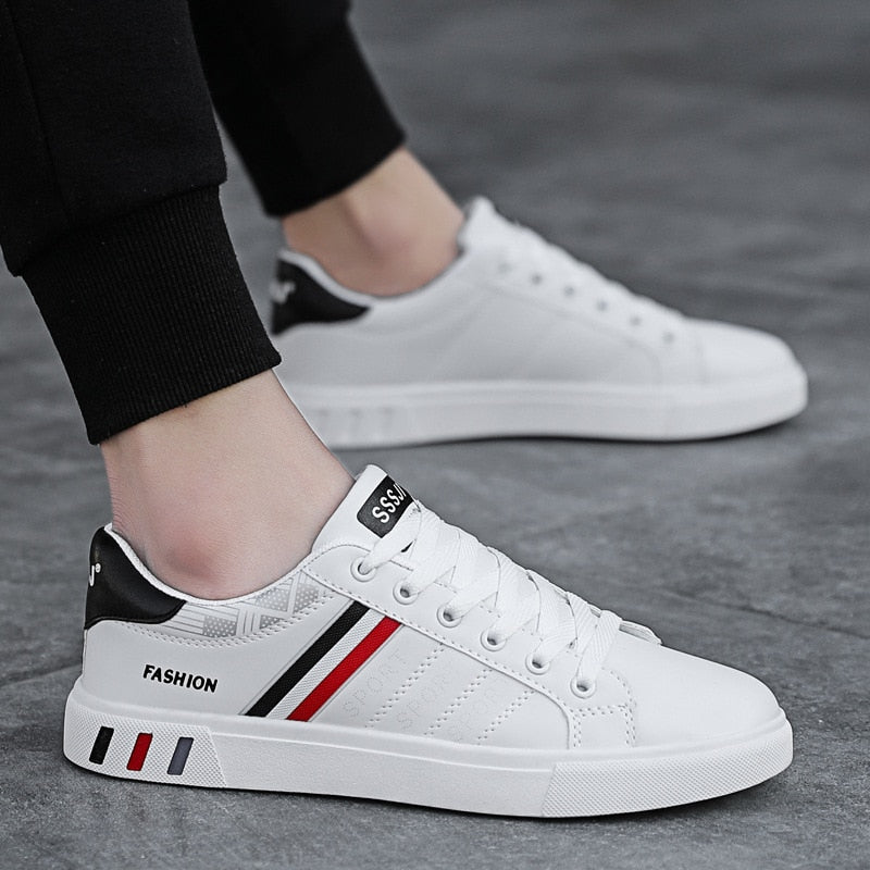 Stylish men's sneakers with soft insole