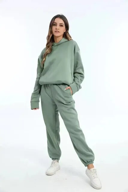 Women's Loungewear Set – Hoodie and Jogging Pants for Winter
