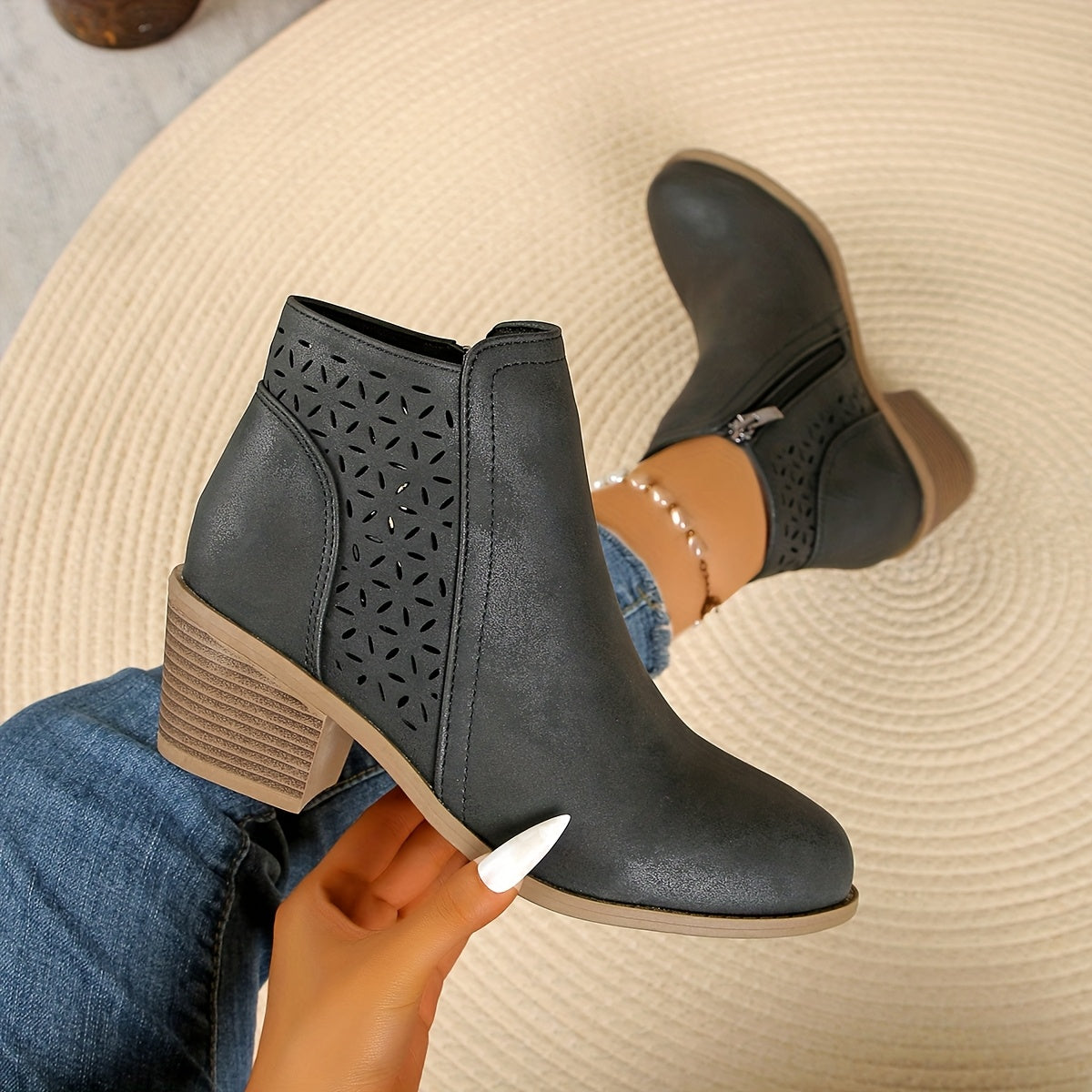 Women's Side Detail Block Heel Ankle Boots