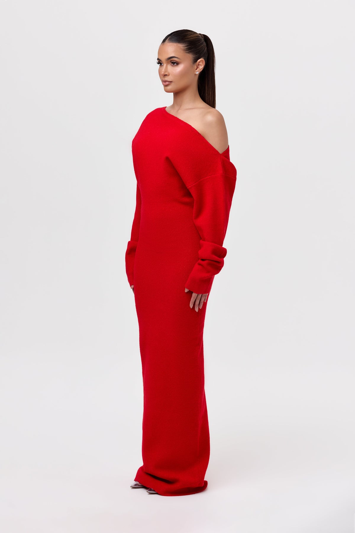 Women’s Off-Shoulder Long Sleeve Maxi Dress with Fitted Waist