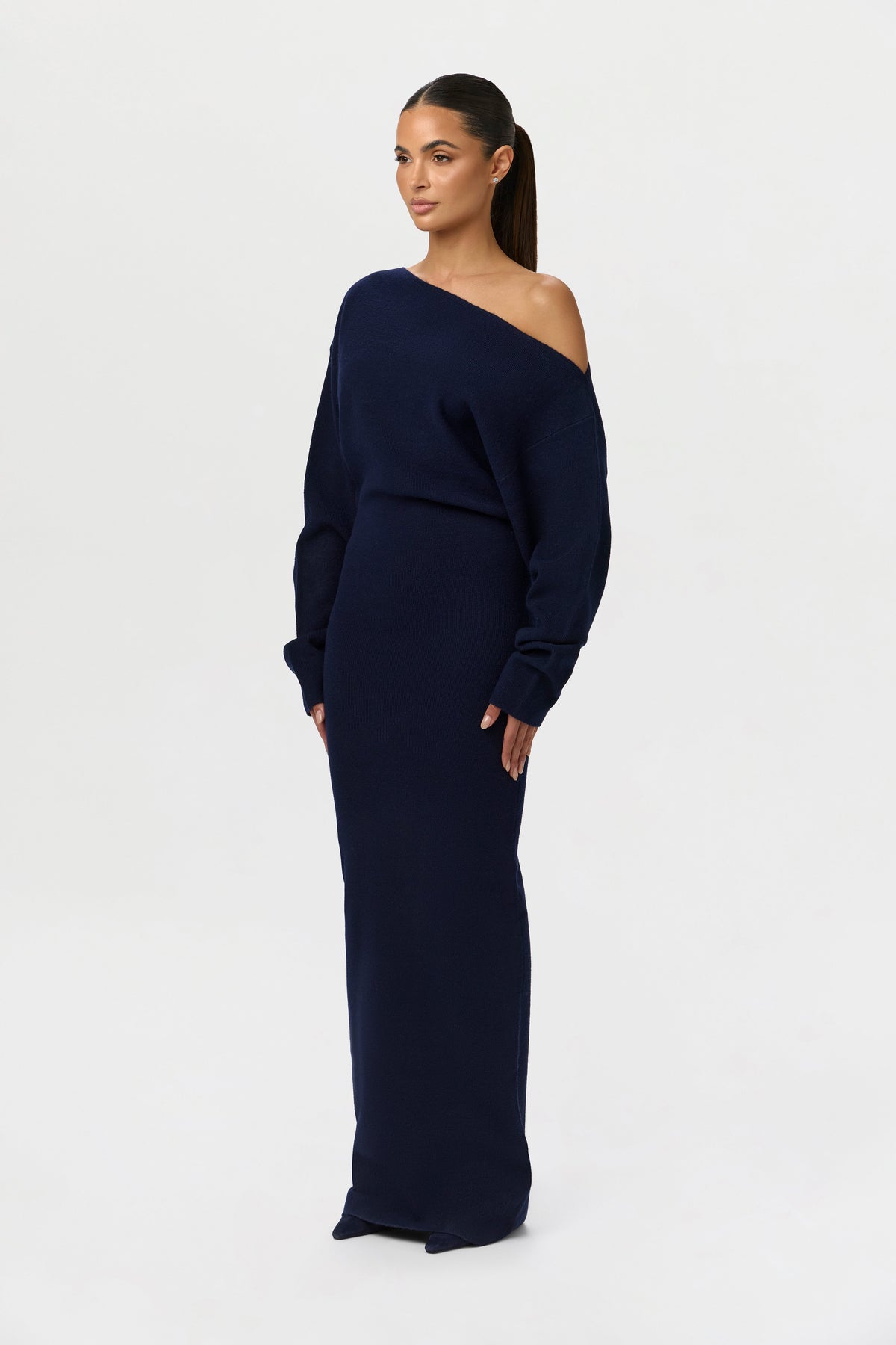 Women’s Off-Shoulder Long Sleeve Maxi Dress with Fitted Waist