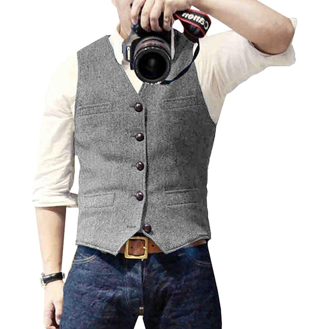 Stylish men's summer vest with elegant fit